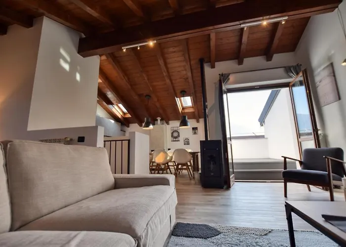 Bella Camelia - Di Apartment San Siro (Lombardy)