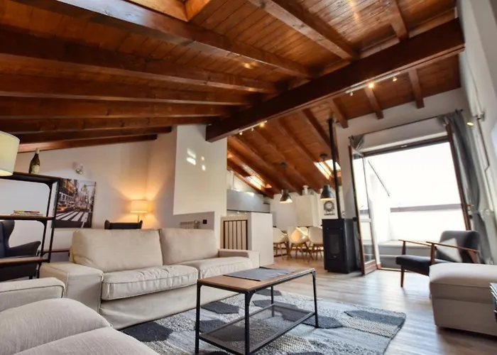 Bella Camelia - Di * San Siro (Lombardy)